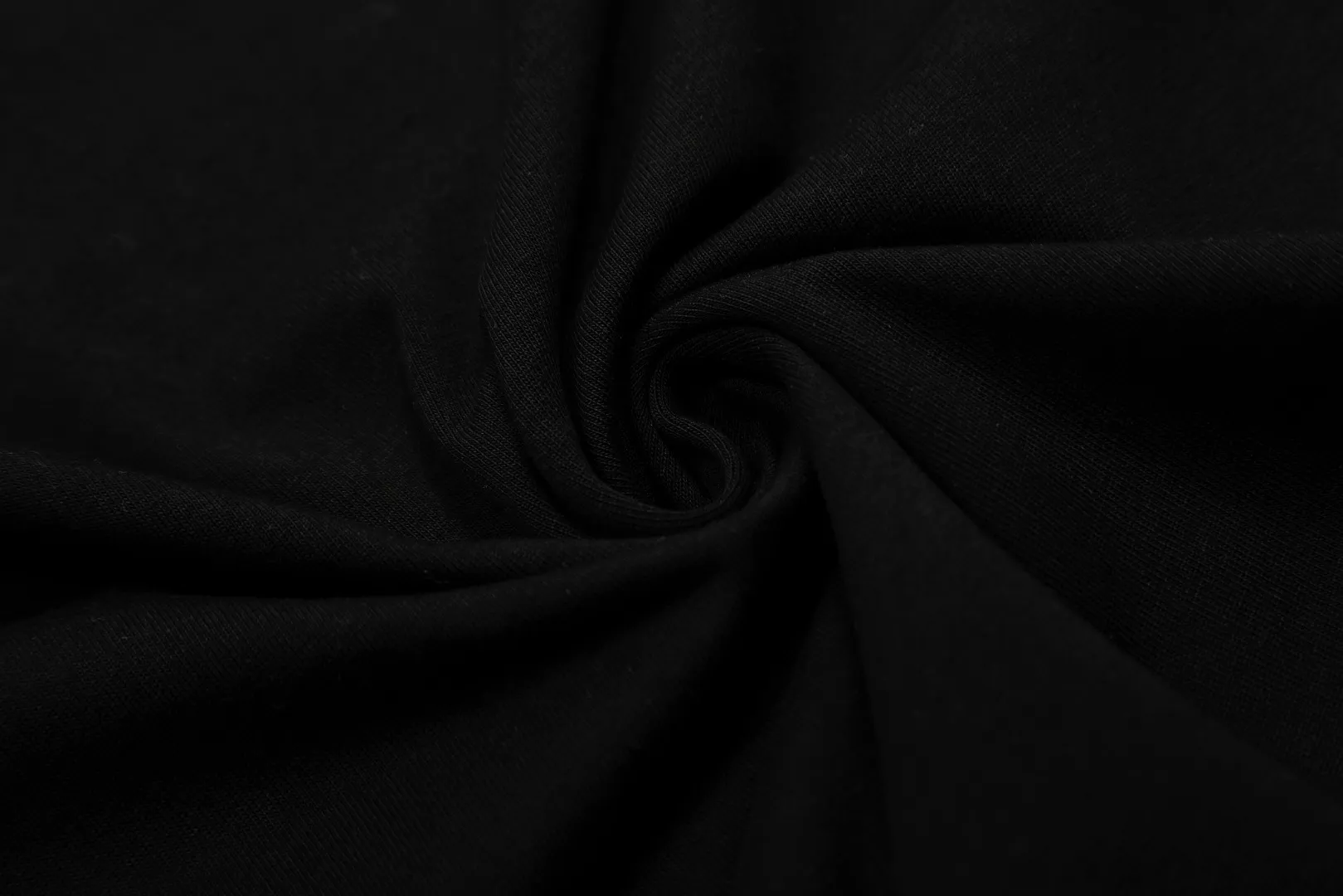 VIVI 142# "Exclusive Style" vivienne west wood Queen Mother Vivienne Saturn Gradient Print Short Sleeves The new fabrics have been machine washed at high temperature + water twice. The only one in the entire network that achieves 0 shrinkage. The Solona thread is arranged. The threaded neckline does not deform. It is tight and dense. Comparisons are welcome. The full range of correct accessories. Every detail is completely restored and can be stretched directly.